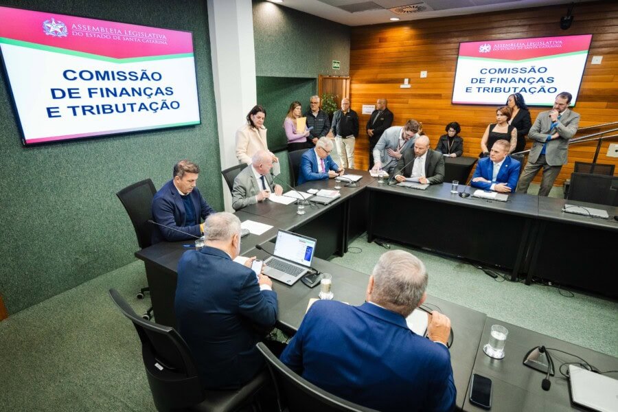Comissão aprova proposta de incentivo ao turismo sobre rodas e inclusão de Luzerna na Rota das Oliveiras