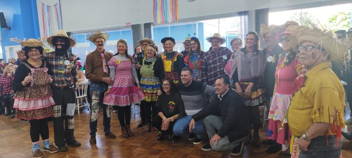 São João dos Idosos reúne mais de 400 participantes em grande confraternização em São José do Cedro