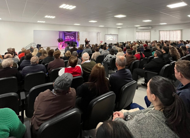 Palestra voltada à proteção da pessoa idosa reúne mais de 200 pessoas em Maravilha
