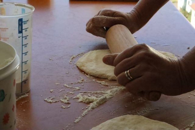 Mãe e filha compartilham receita de Sopa de Pastel