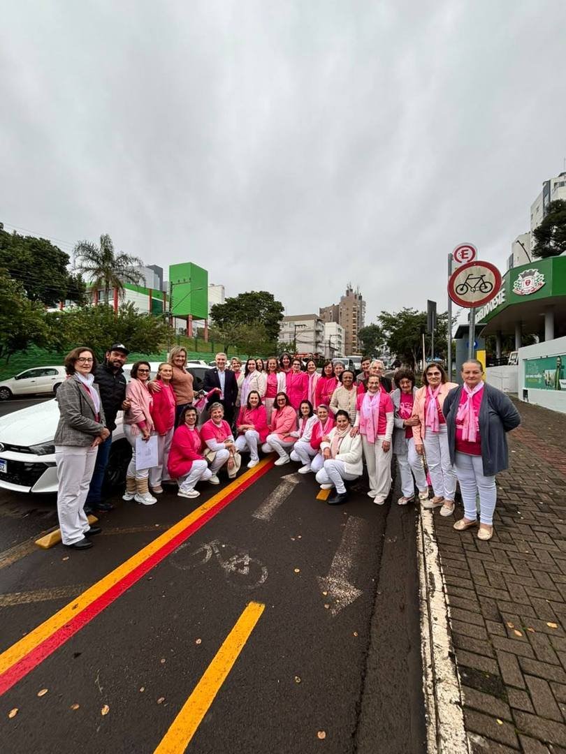 São Miguel do Oeste oficializa cessão de veículo à Rede Feminina de Combate ao Câncer