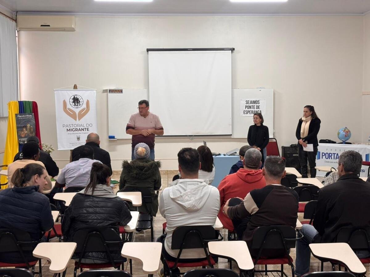 Roda de conversa reuniu migrantes para orientação e integração em São Miguel do Oeste