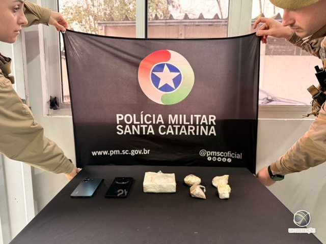 Polícia Militar prende casal por tráfico e apreende cerca de 700 gramas de cocaína e crack em São Miguel do Oeste