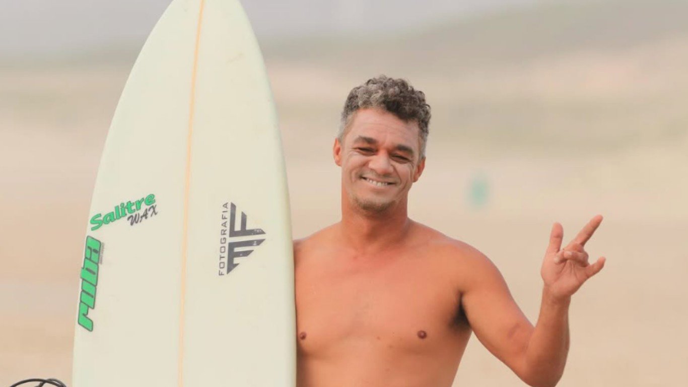 Surfista morre após sofrer parada cardiorrespiratória no mar de praia de SC eleita Reserva Nacional do Surfe