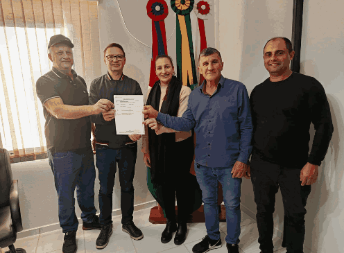 Belmonte recebe emenda parlamentar para pavimentação de ruas