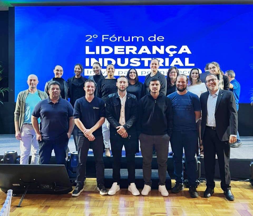 Acadêmicos de Processos Gerenciais participam do 2º Fórum de Liderança Empresarial em São Miguel do Oeste
