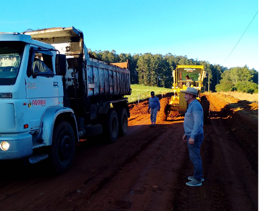 Prefeito acompanha investimentos no interior e obras de infraestrutura em Guaraciaba