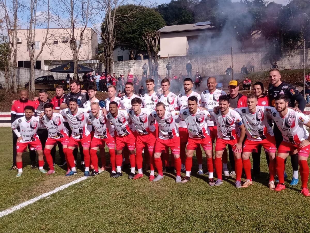 Cometa vence nos pênaltis e avança à final do Estadual de Amadores 2026