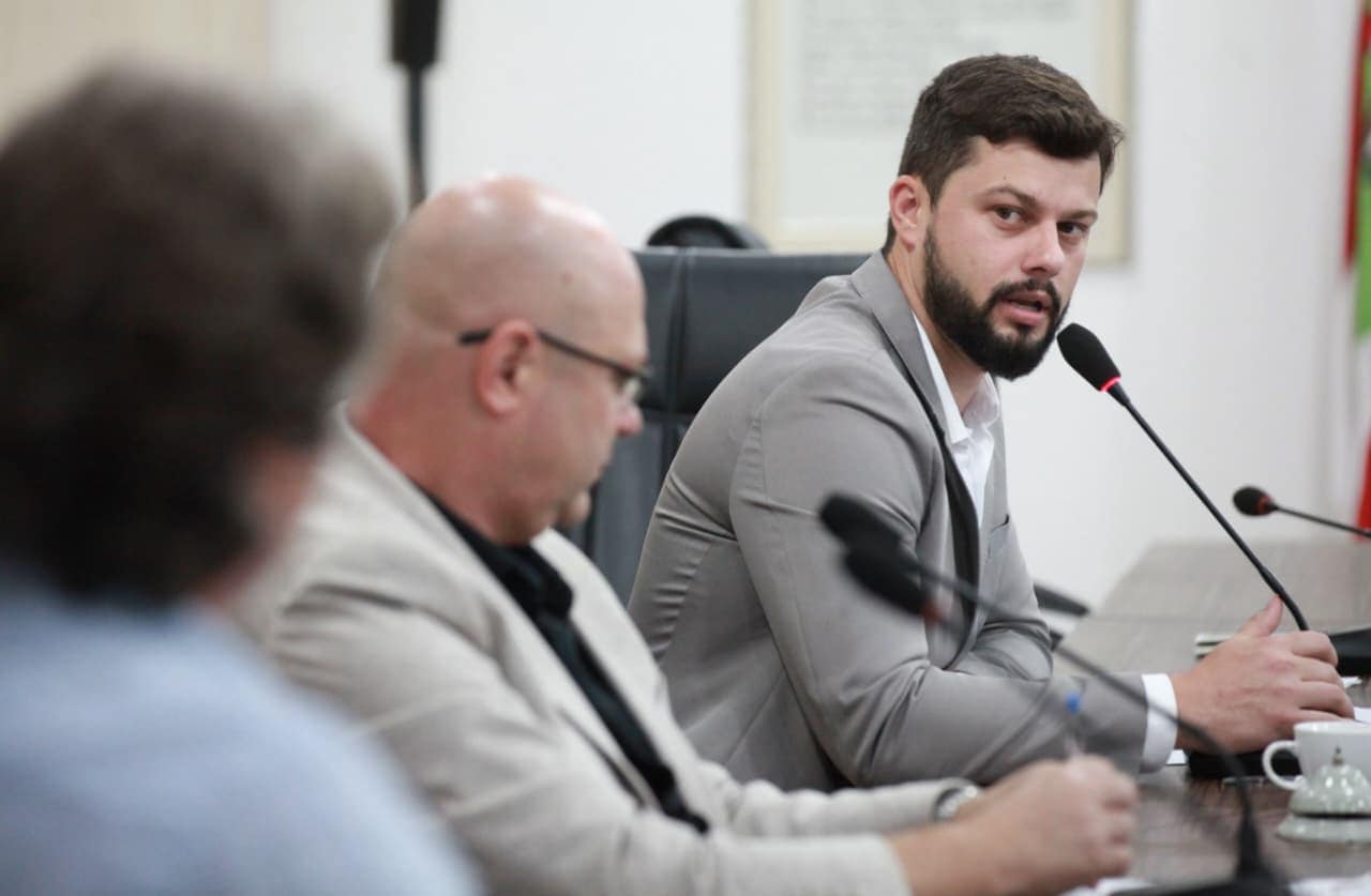 Ministério Público abre inquérito após relatórios da CPI do Esgoto em Blumenau - Santa Catarina em Pauta