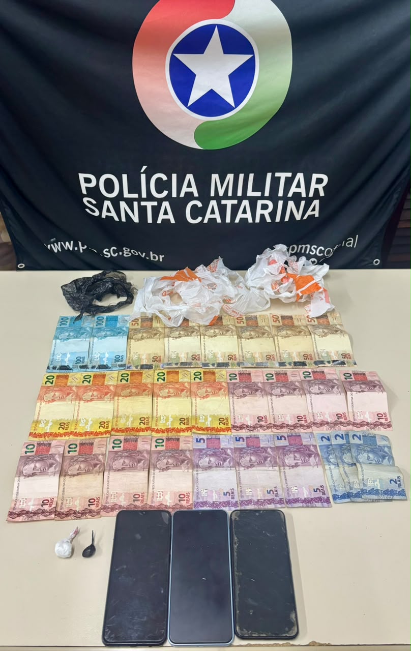 Operação da Polícia Militar termina com prisão por tráfico e apreensão de drogas