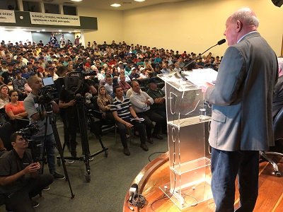 Deputado Marcos Vieira comemora decisão do Confaz de manter alíquota zero nos defensivos agrícolas