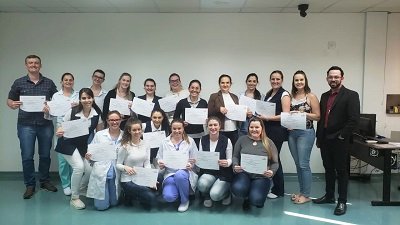 Enfermeiros do Hospital Regional de São Miguel do Oeste concluem curso de liderança em serviços de saúde