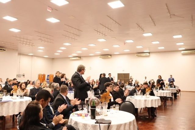 Clubes de Rotary de Maravilha empossam novos Conselhos Diretores