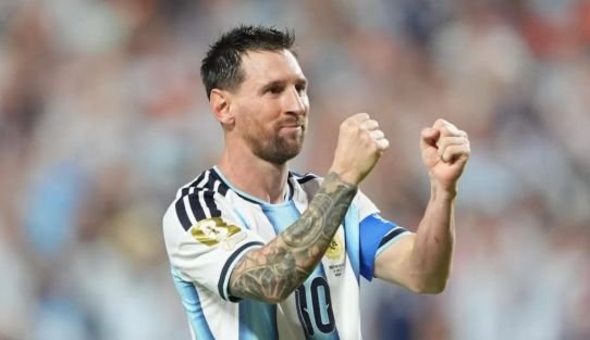 Vitória faraônica da Argentina sobre o Egito coloca a atual campeã do mundo nas quartas de final da Copa