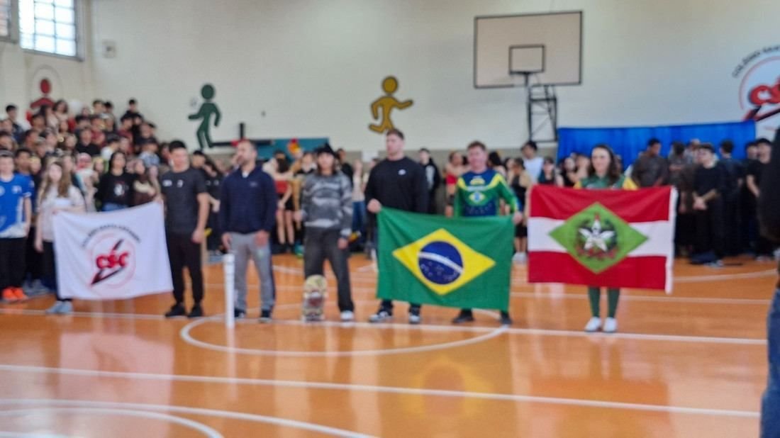 Atletas de destaque participam de abertura no Colégio Santa Catarina