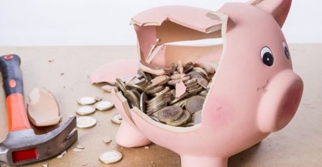 Brasileiros retiram R$ 39,3 bilhões da poupança no primeiro semestre de 2026