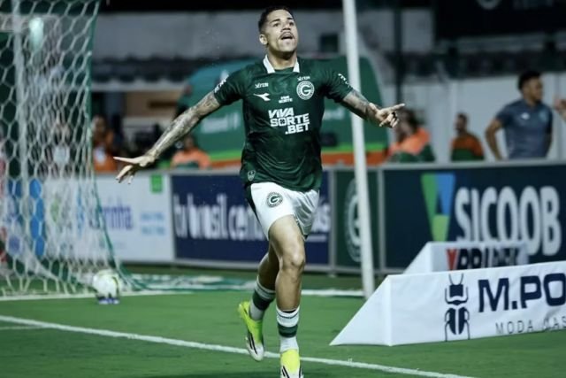 Grêmio acerta contratação do lateral Diego Caito junto ao Goiás