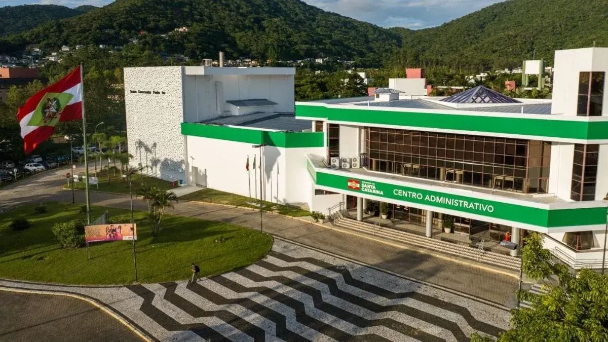 Convenções partidárias para as Eleições 2026 começam nesta segunda em SC