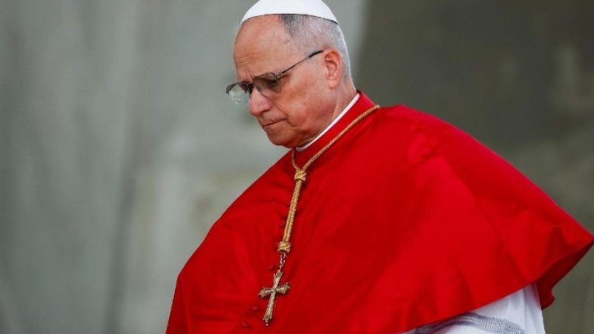 Após escalada da guerra no Oriente Médio, Papa defende desarmamento e diz que “armas nucleares não geram paz”