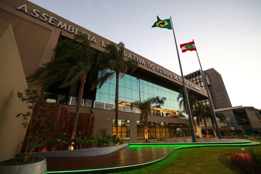 Jardim da Cidadania Catarinense amplia espaço de convivência e contemplação na Alesc
