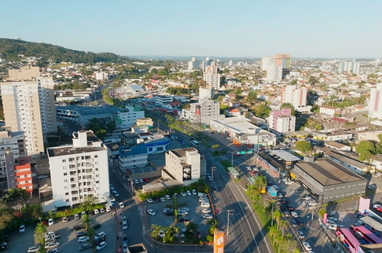 Abertura de empresas em Criciúma cresce 21,7% e supera média de Santa Catarina