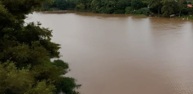 Defesa Civil alerta para nível do Rio Uruguai e ameaça de inundação em 5 cidades do Oeste de SC