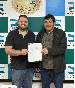 Auri Mathias assume interinamente a Prefeitura de Iporã do Oeste