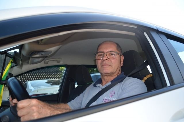 Ao volante, Hermogenes Fischer constrói uma trajetória de dedicação e confiança