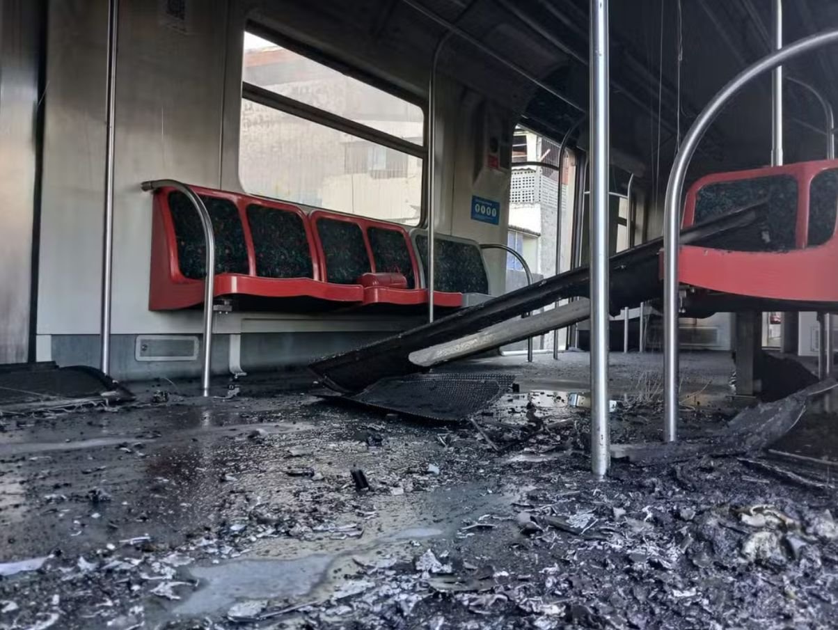 Após explosão e falhas, CPTM reassume operação de três linhas de trem