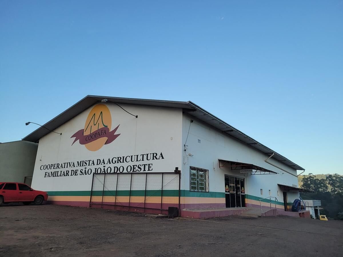 Cooperativa de São João do Oeste reforça parceria com a Epagri e escolas rurais