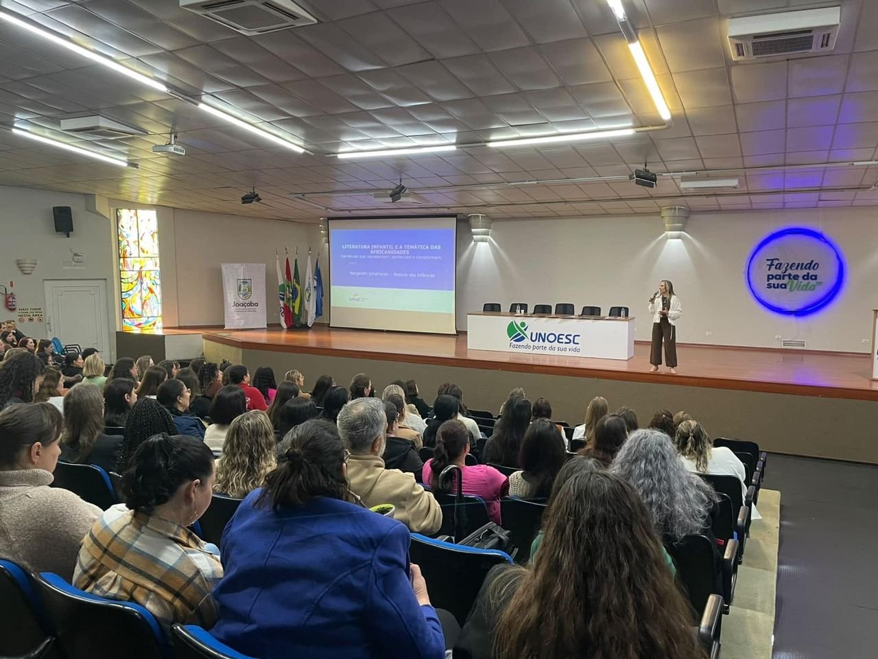 Fórum da Diversidade reúne cerca de 450 participantes e debate educação inclusiva em Joaçaba
