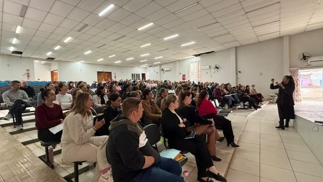 Capacitação qualifica profissionais da Rede de Proteção, em Guaraciaba