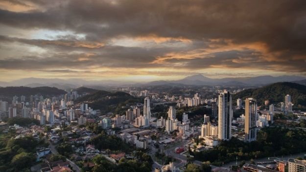 Pesquisa revela que 80% dos blumenauenses veem Oktoberfest como símbolo cultural