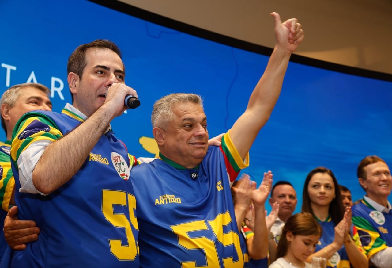 João Rodrigues é confirmado como candidato ao Governo de SC em convenção