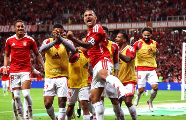 Internacional busca manter tabu histórico contra o Corinthians na Copa do Brasil