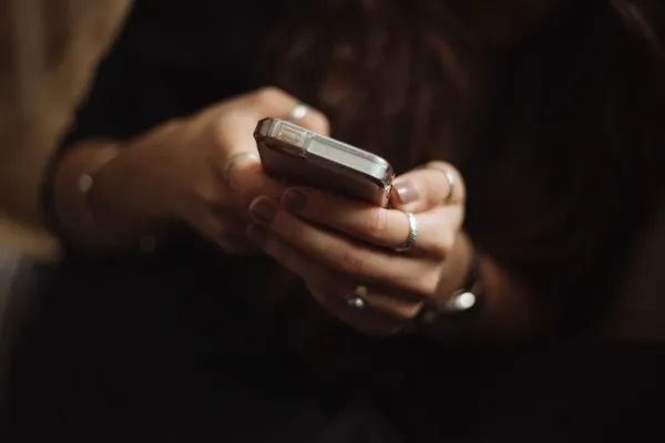 Disputa entre operadoras na Anatel sobre sistema anti-spam da Vivo