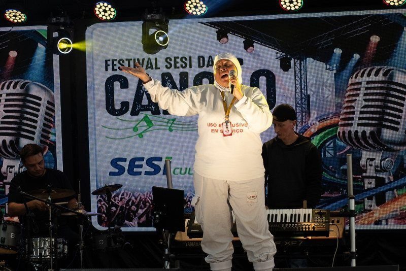 Festival da Canção da Indústria reúne trabalhadores em Itapiranga