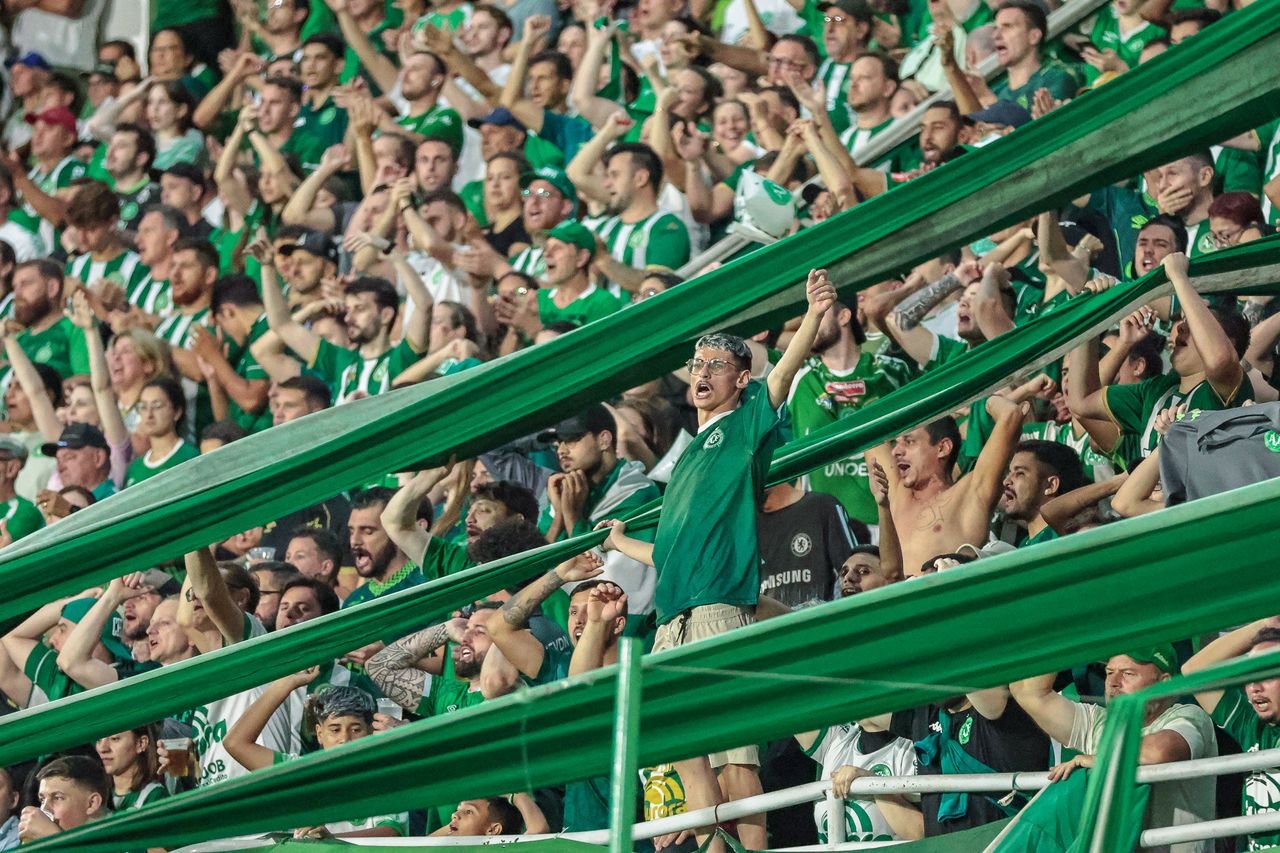 Chapecoense lidera pesquisa de torcidas em Santa Catarina