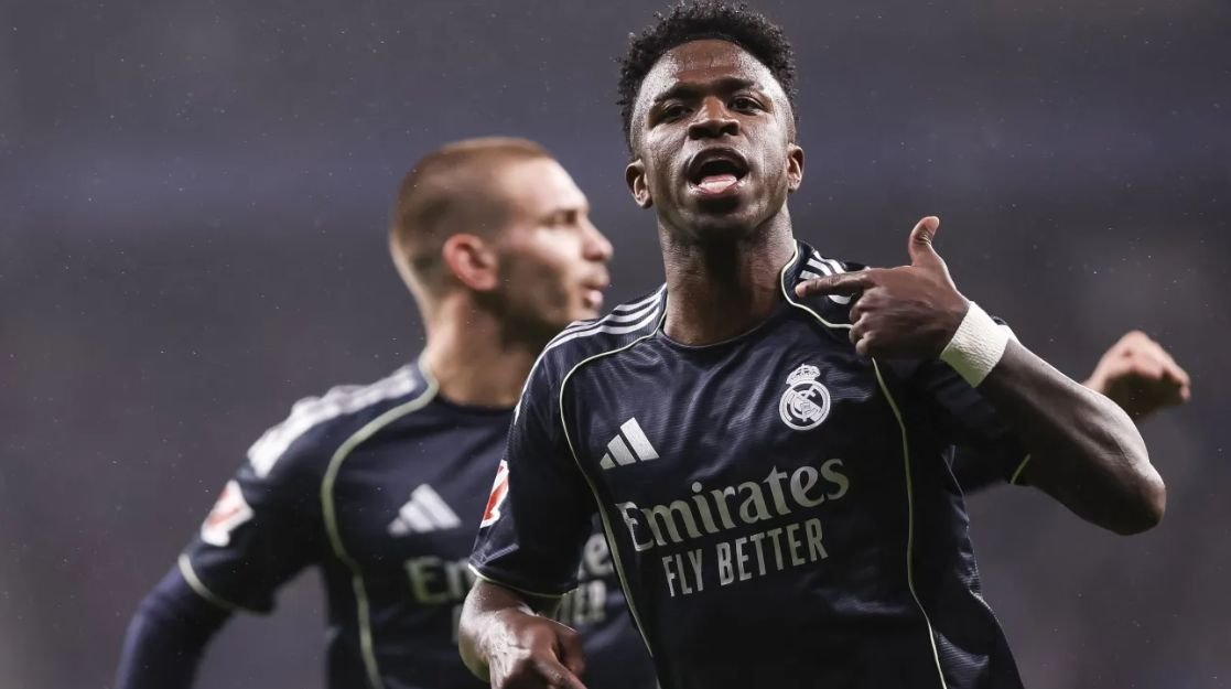 Vini Jr. renova contrato com o Real Madrid até 2032