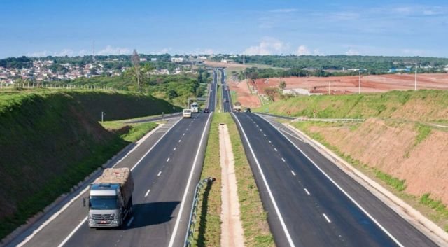 CNT estima R$ 2 trilhões para melhorar infraestrutura de transporte no Brasil
