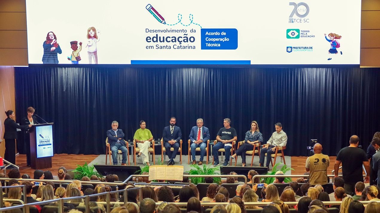 Modelo do TCE/SC em Florianópolis será referência para redes municipais