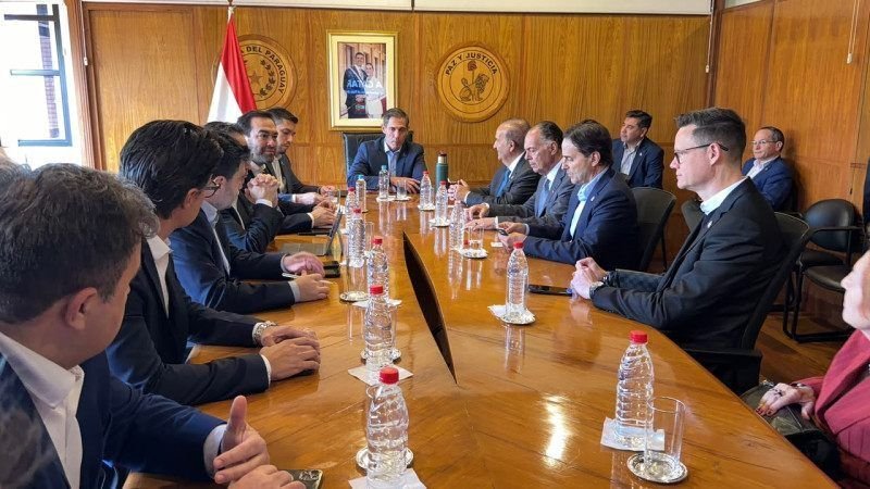 Santa Catarina e Paraguai avançam em parceria logística e comercial