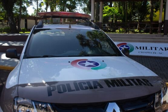 Dois homens são presos por tráfico de drogas e posse de arma em Guatambu
