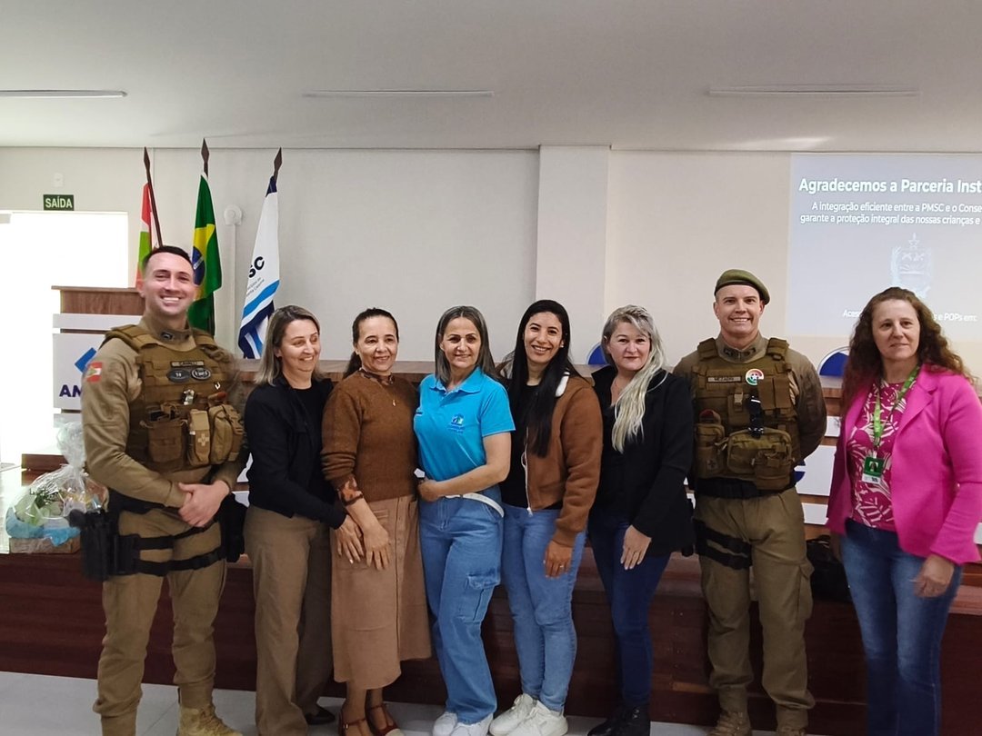 Conselheiros tutelares de Tunápolis – SC, participam de palestra