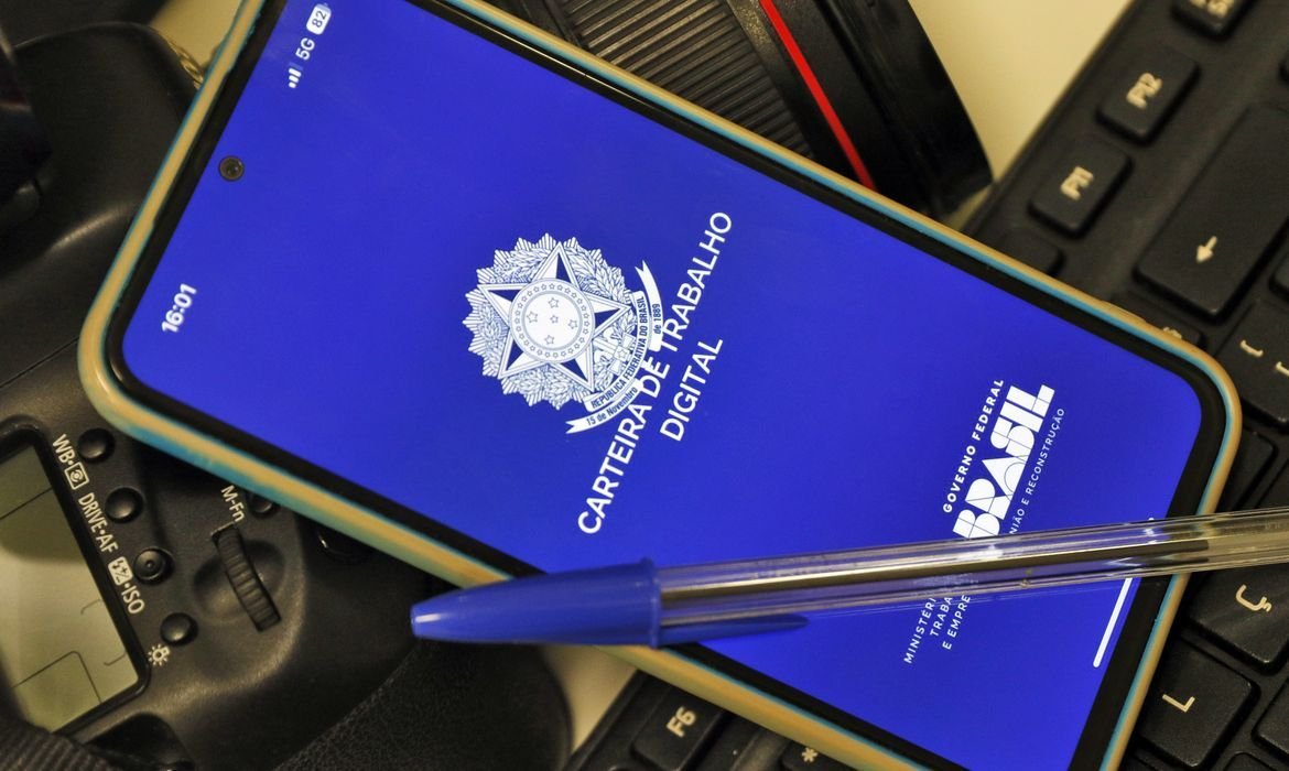 Santa Catarina registra menor taxa de desemprego do Brasil no segundo trimestre de 2026