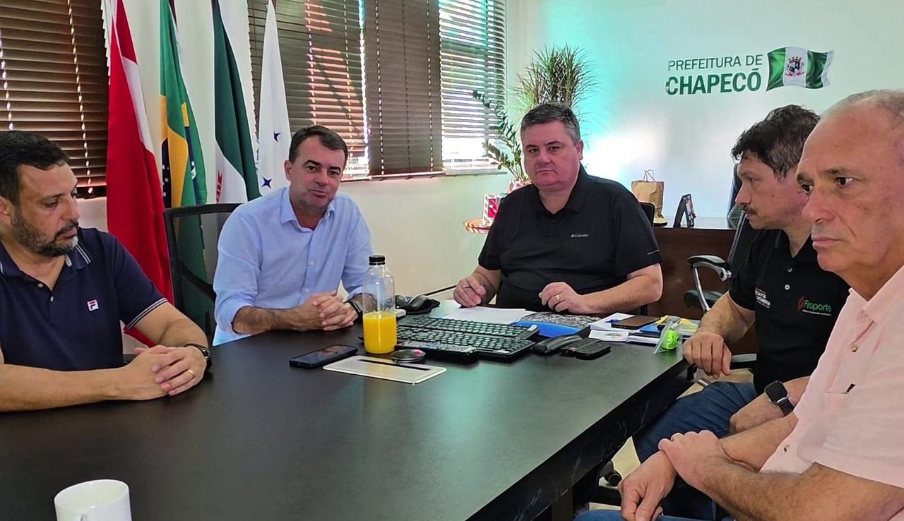 Chapecó e Fesporte firmam protocolo para emergências em eventos esportivos