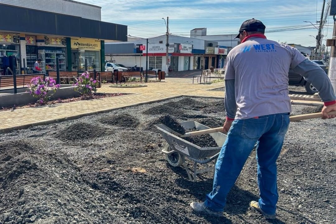 Revitalização da Praça da Santa Luzia avança em Criciúma