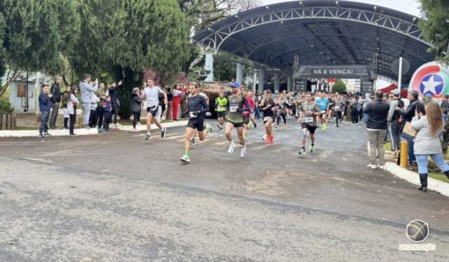 Corrida do Soldado provoca bloqueios no trânsito em São Miguel do Oeste neste domingo