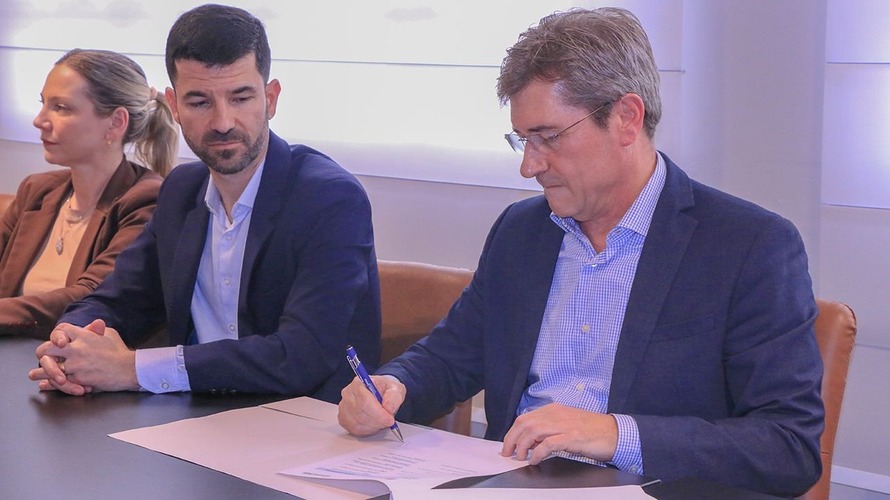 TCE/SC e Amurel firmam parceria para controle de qualidade em pavimentação