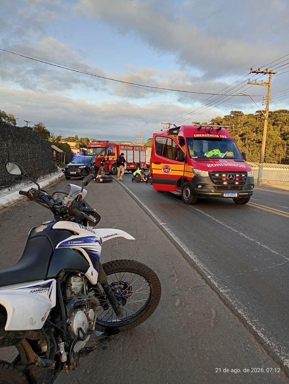 Dois motociclistas ficam feridos após colisão na BR-280 em Rio Negrinho